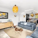 Mara Villa