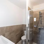 Mara Villa